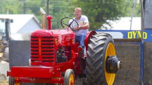Antique Tractor Pull